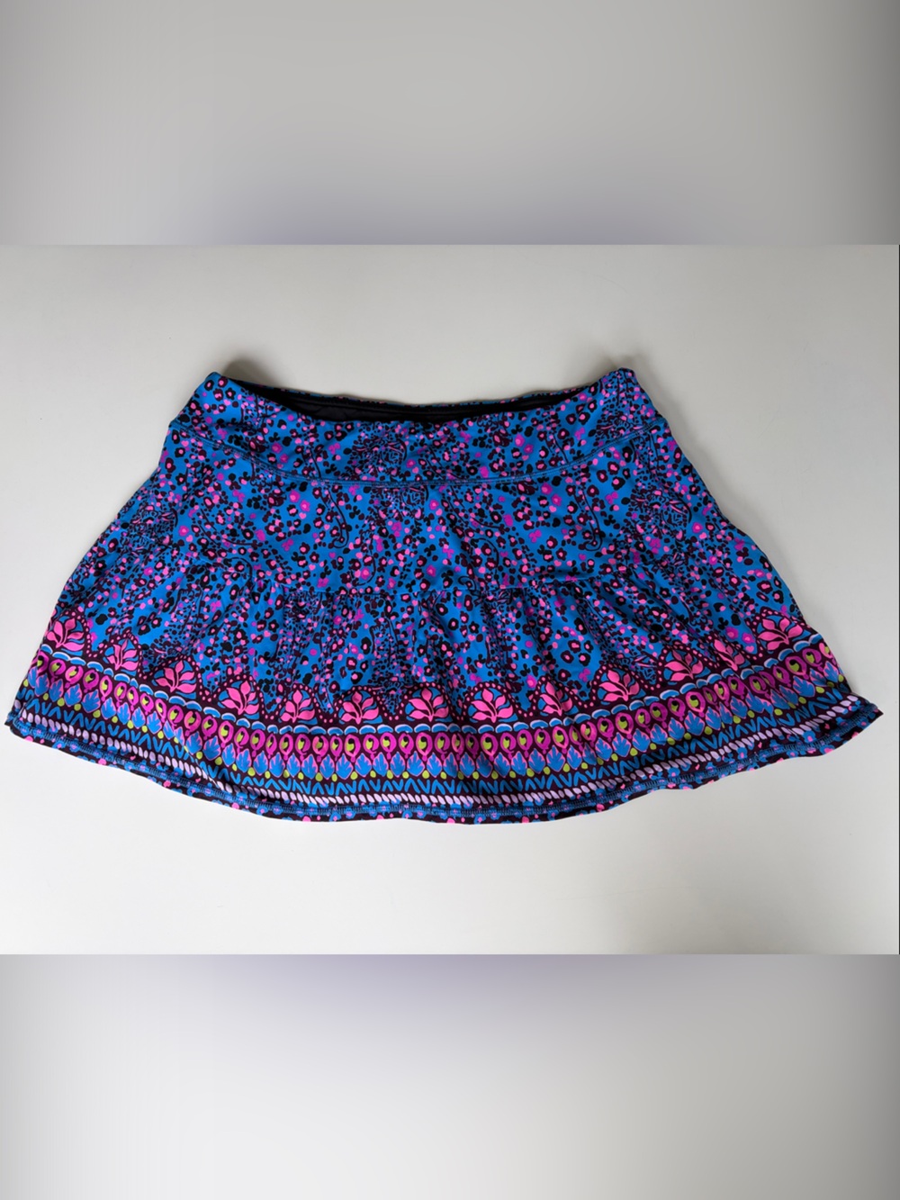 Lilly Pulitzer Luxletic Gardenia skort in Growl and Prowl